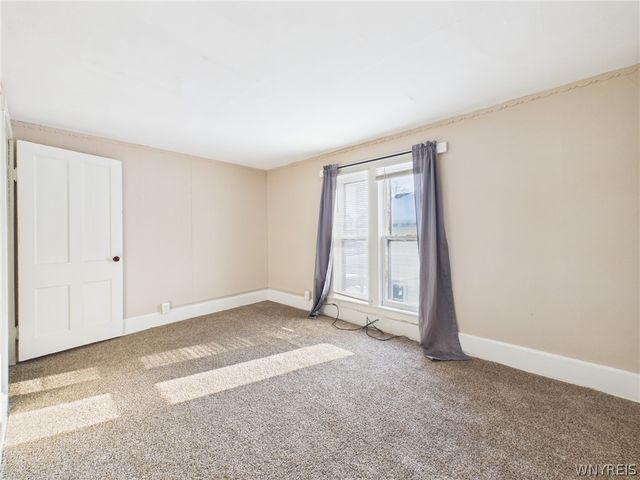 14 Glenwood Avenue, Lockport City, NY 14094