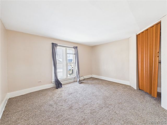 14 Glenwood Avenue, Lockport City, NY 14094