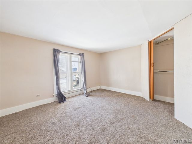 14 Glenwood Avenue, Lockport City, NY 14094