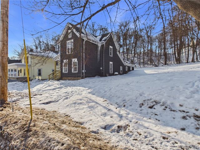 14 Glenwood Avenue, Lockport City, NY 14094