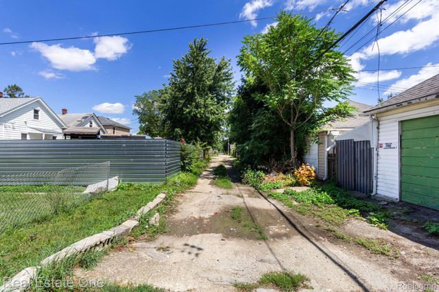 7801 Dayton Street, Detroit, MI 48210
