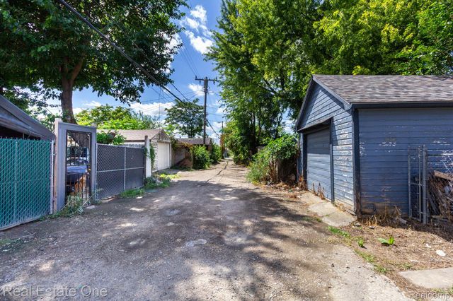 7801 Dayton Street, Detroit, MI 48210