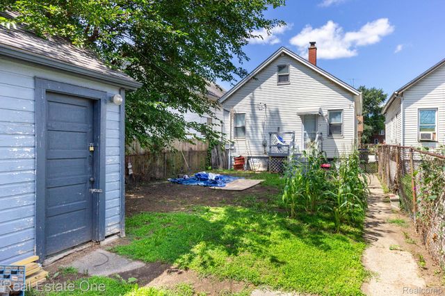 7801 Dayton Street, Detroit, MI 48210