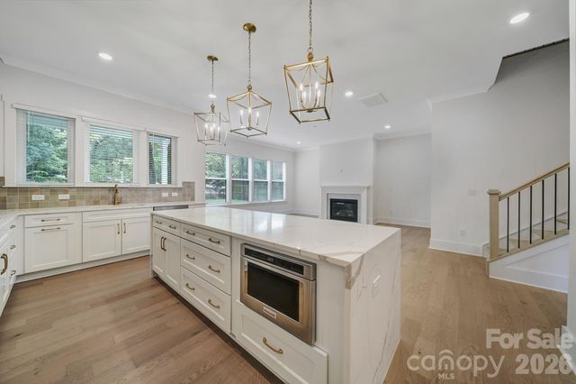 1016 Rockway Drive, Charlotte, NC 28205