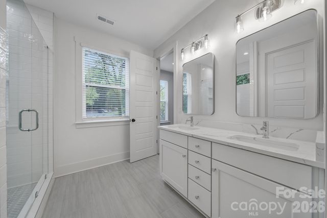 1016 Rockway Drive, Charlotte, NC 28205
