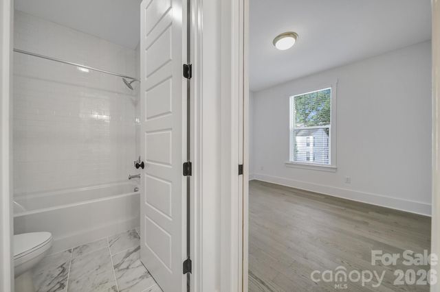 1016 Rockway Drive, Charlotte, NC 28205