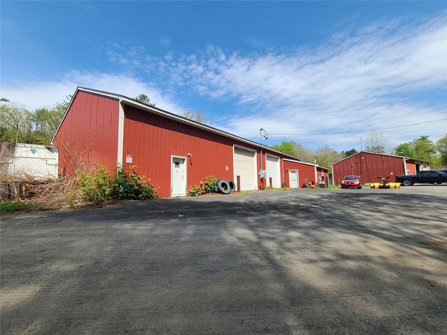 26 Hook Road, Sparrowbush, NY 12780