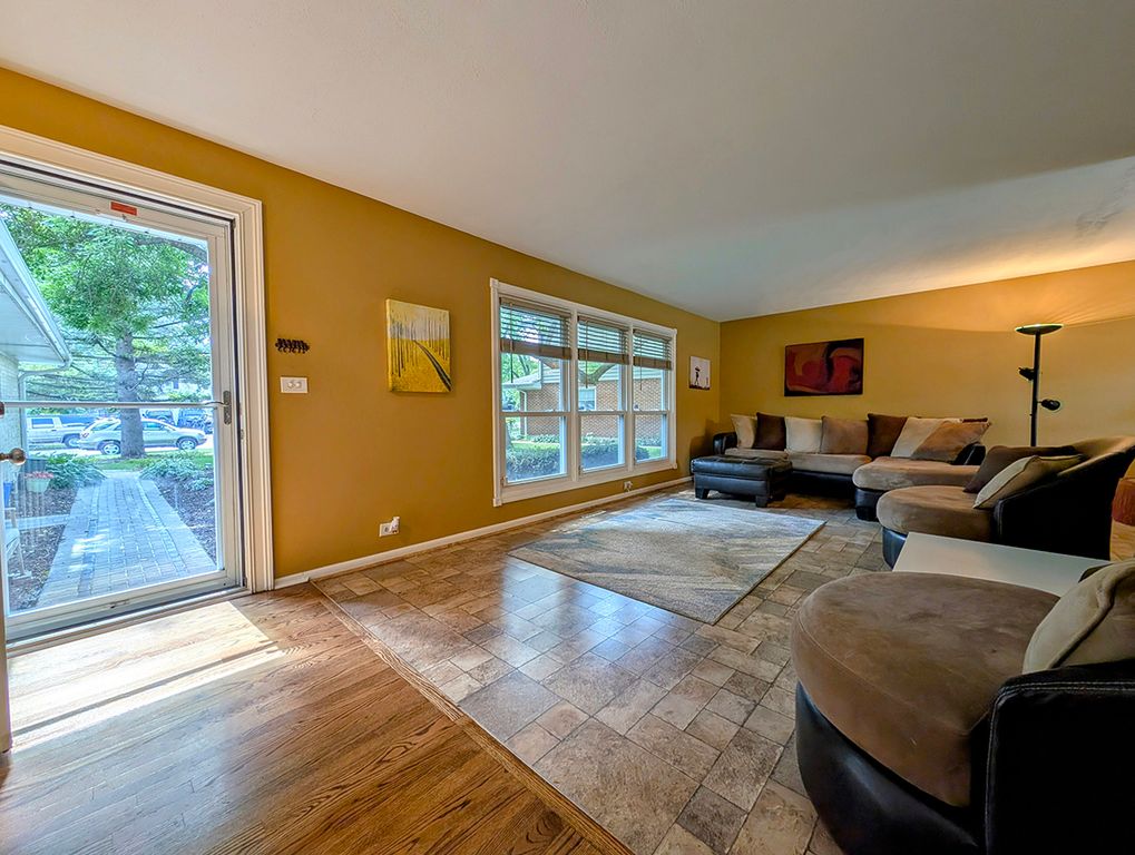 910 E Cherry Lane, Arlington Heights, IL 60004 — photo 3