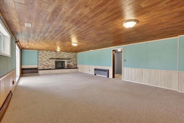 816 N Osborne Avenue, Janesville, WI 53548