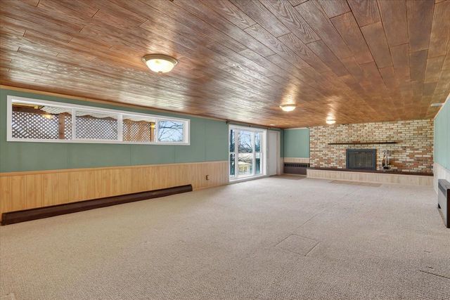 816 N Osborne Avenue, Janesville, WI 53548