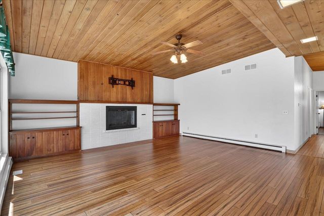 816 N Osborne Avenue, Janesville, WI 53548