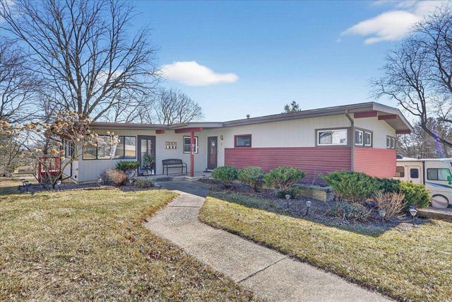 816 N Osborne Avenue, Janesville, WI 53548