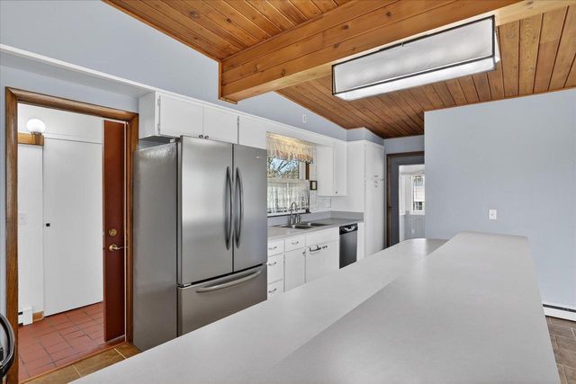 816 N Osborne Avenue, Janesville, WI 53548