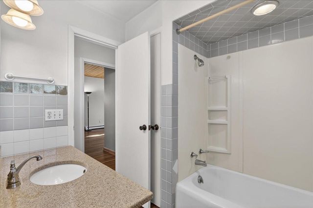 816 N Osborne Avenue, Janesville, WI 53548