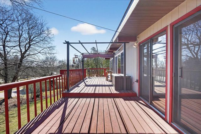 816 N Osborne Avenue, Janesville, WI 53548