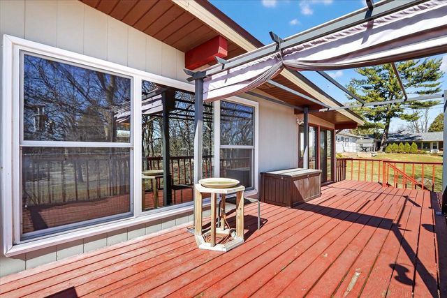 816 N Osborne Avenue, Janesville, WI 53548