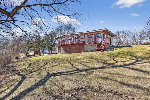 816 N Osborne Avenue, Janesville, WI 53548