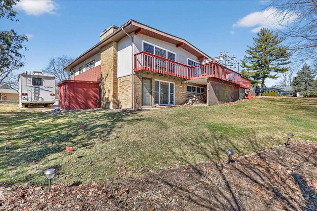 816 N Osborne Avenue, Janesville, WI 53548