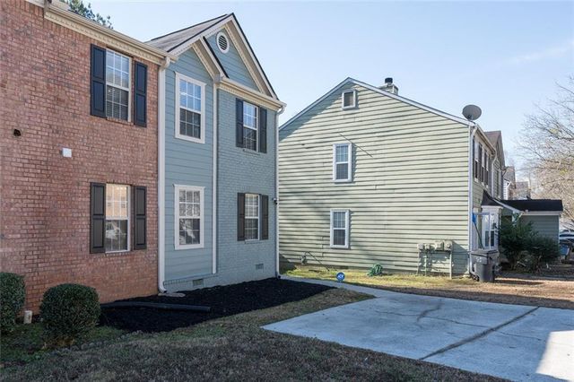 3328 Vintage Point Court, Lawrenceville, GA 30044