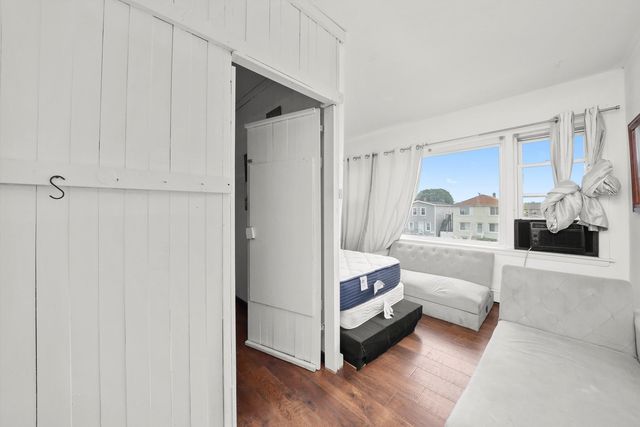 7524 W 63rd Place, Summit, IL 60501