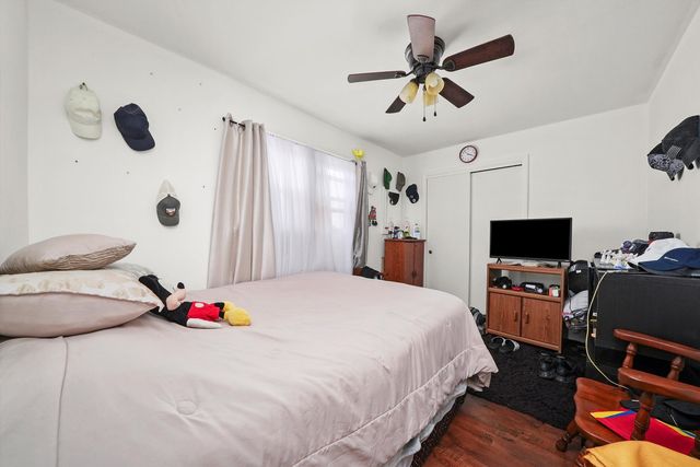 7524 W 63rd Place, Summit, IL 60501