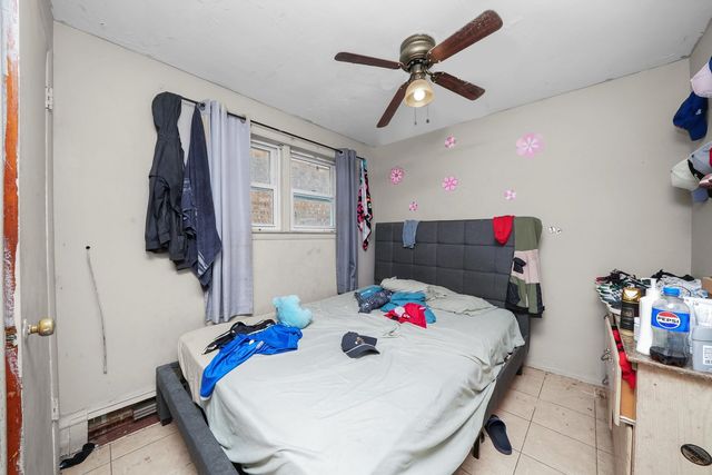 7524 W 63rd Place, Summit, IL 60501