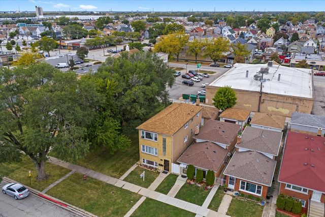 7524 W 63rd Place, Summit, IL 60501