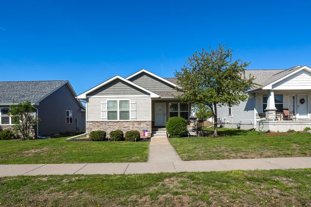 6234 Mississippi Avenue, Davenport, IA 52807