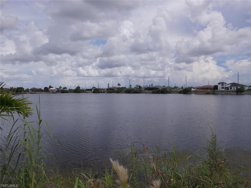 538 NW 25th TER, CAPE CORAL, FL 33993 — photo 2