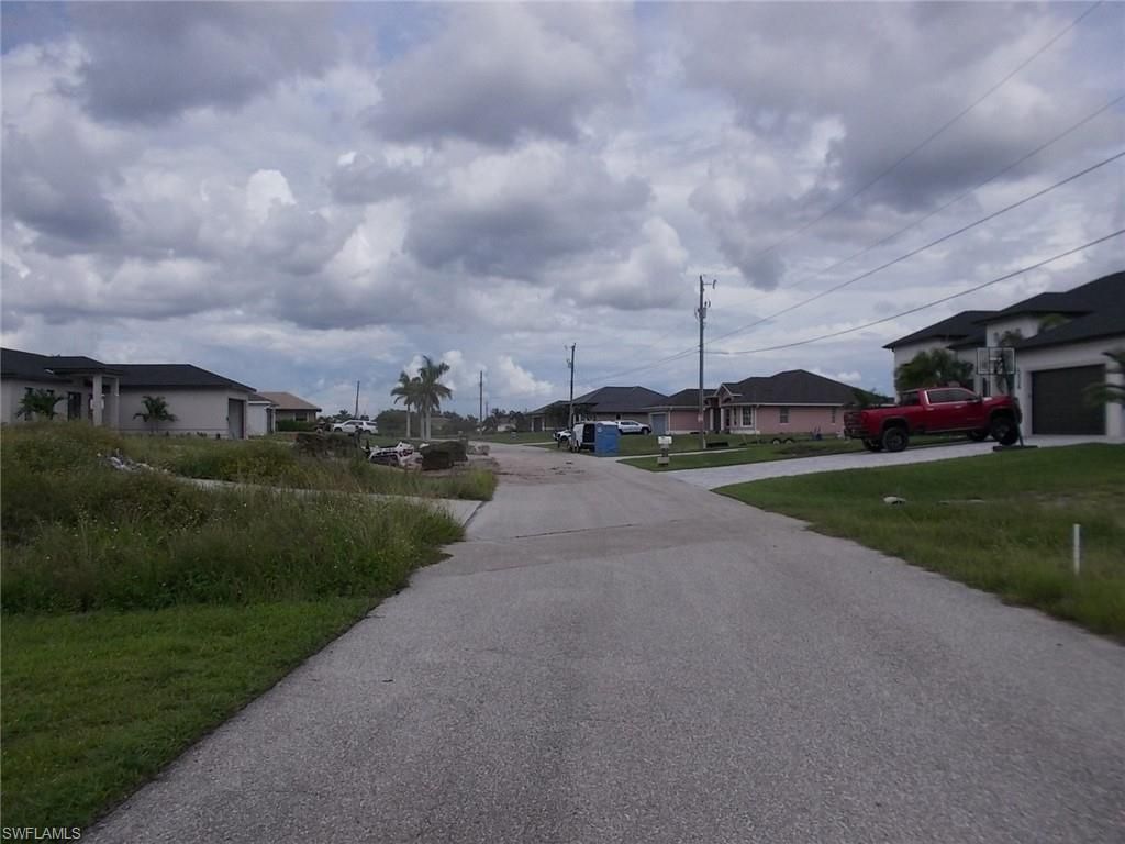538 NW 25th TER, CAPE CORAL, FL 33993 — photo 4