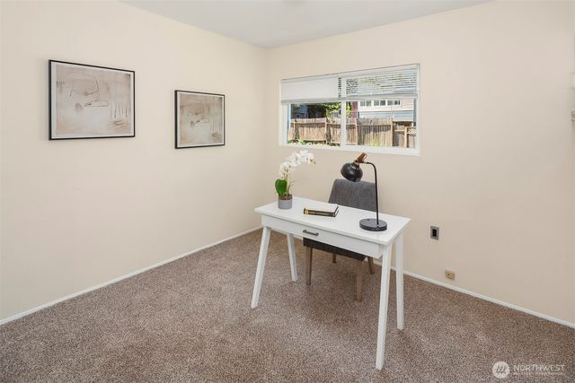 332 NE 50th Street, Seattle, WA 98105