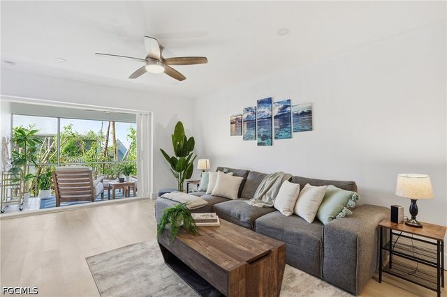 17 Watercolor WAY 17, Naples, FL 34113