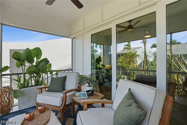 17 Watercolor WAY 17, Naples, FL 34113