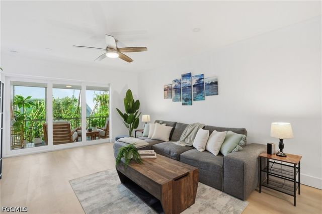 17 Watercolor WAY 17, Naples, FL 34113