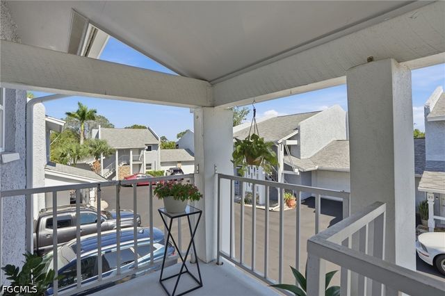 17 Watercolor WAY 17, Naples, FL 34113