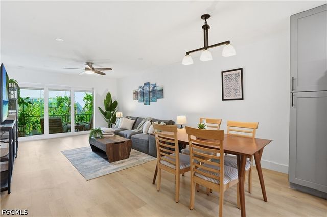 17 Watercolor WAY 17, Naples, FL 34113