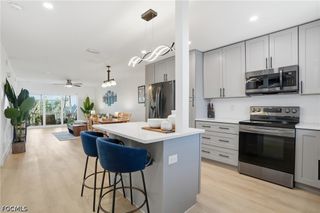 17 Watercolor WAY 17, Naples, FL 34113