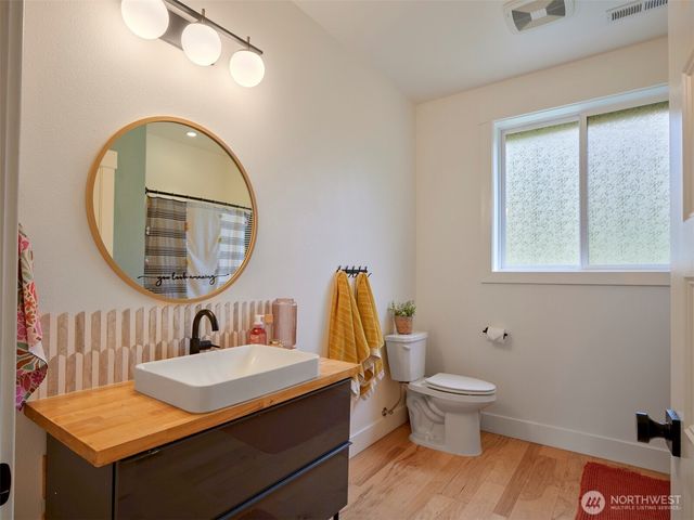 254 Oxbow Road, Woodland, WA 98674
