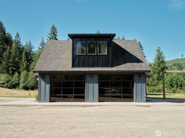 254 Oxbow Road, Woodland, WA 98674