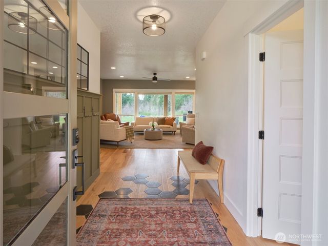 254 Oxbow Road, Woodland, WA 98674