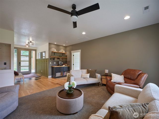 254 Oxbow Road, Woodland, WA 98674