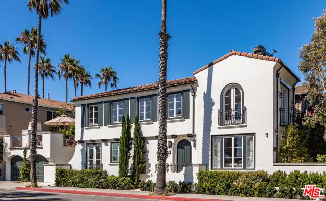 127 Hollister Avenue, Santa Monica, CA 90405