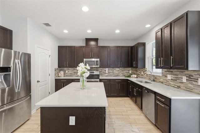 2748 PEONY DRIVE, Oviedo, FL 32766