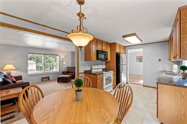 140 Deer Drive, South Strabane, PA 15301