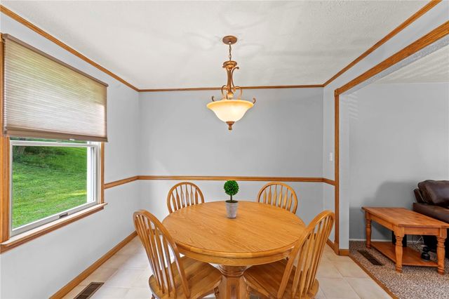 140 Deer Drive, South Strabane, PA 15301