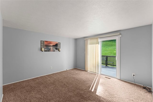 140 Deer Drive, South Strabane, PA 15301