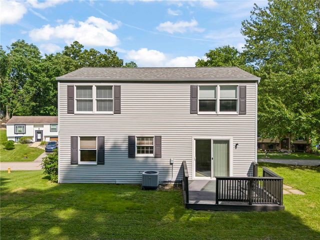140 Deer Drive, South Strabane, PA 15301
