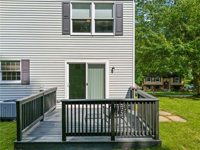 140 Deer Drive, South Strabane, PA 15301