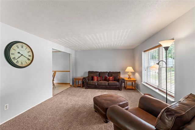 140 Deer Drive, South Strabane, PA 15301