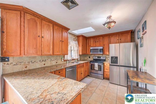 1019 Dancing Ridge Road, Price Twp, PA 18302